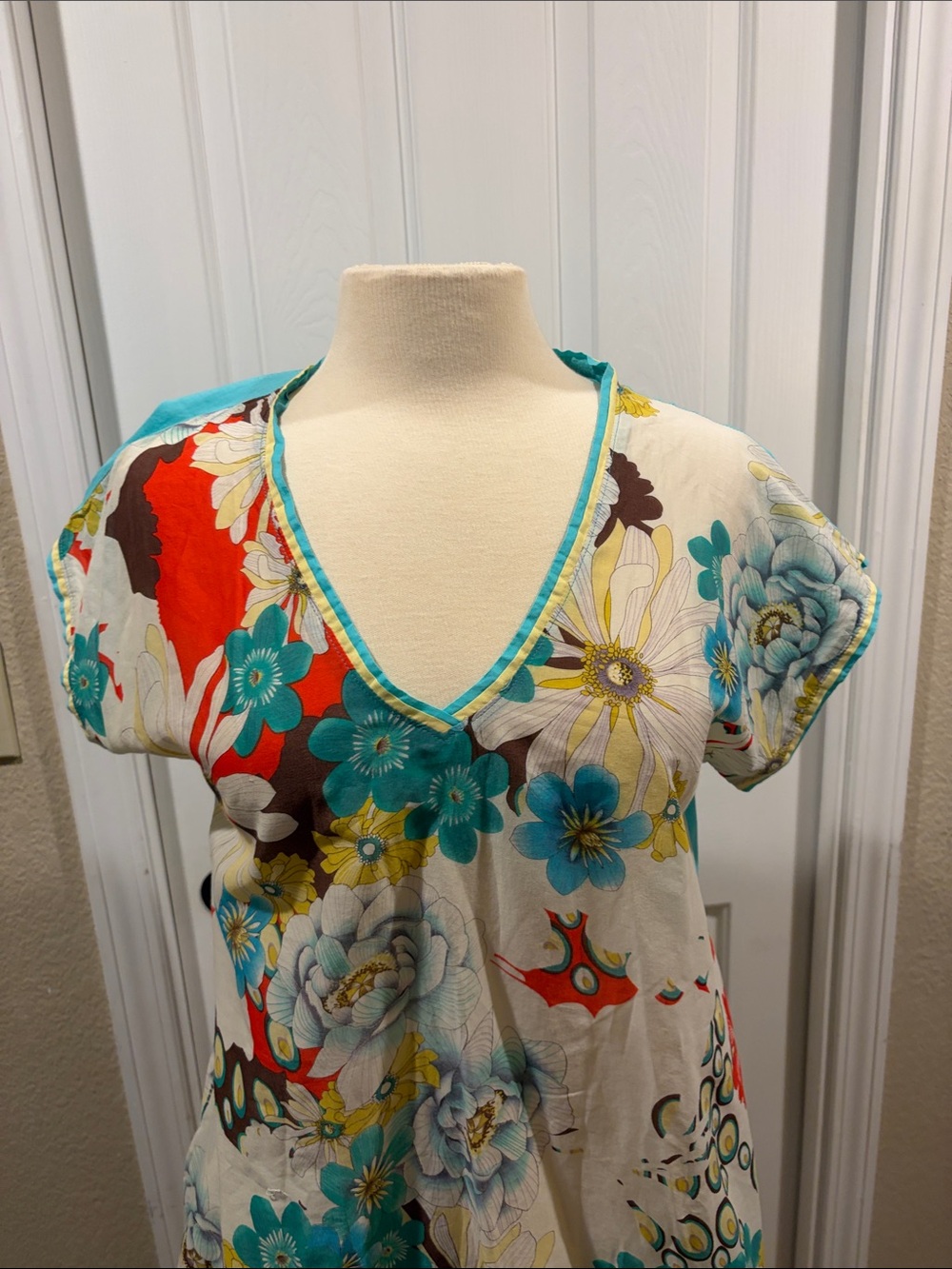 Johnny Was Multicolor V-Neck Dress size S lightweight w/ pockets like new - Picture 6 of 7